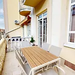 Apartment White Lotus - 50 M From Thermal *