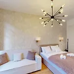 Apartment White Lotus - 50 M From Thermal *